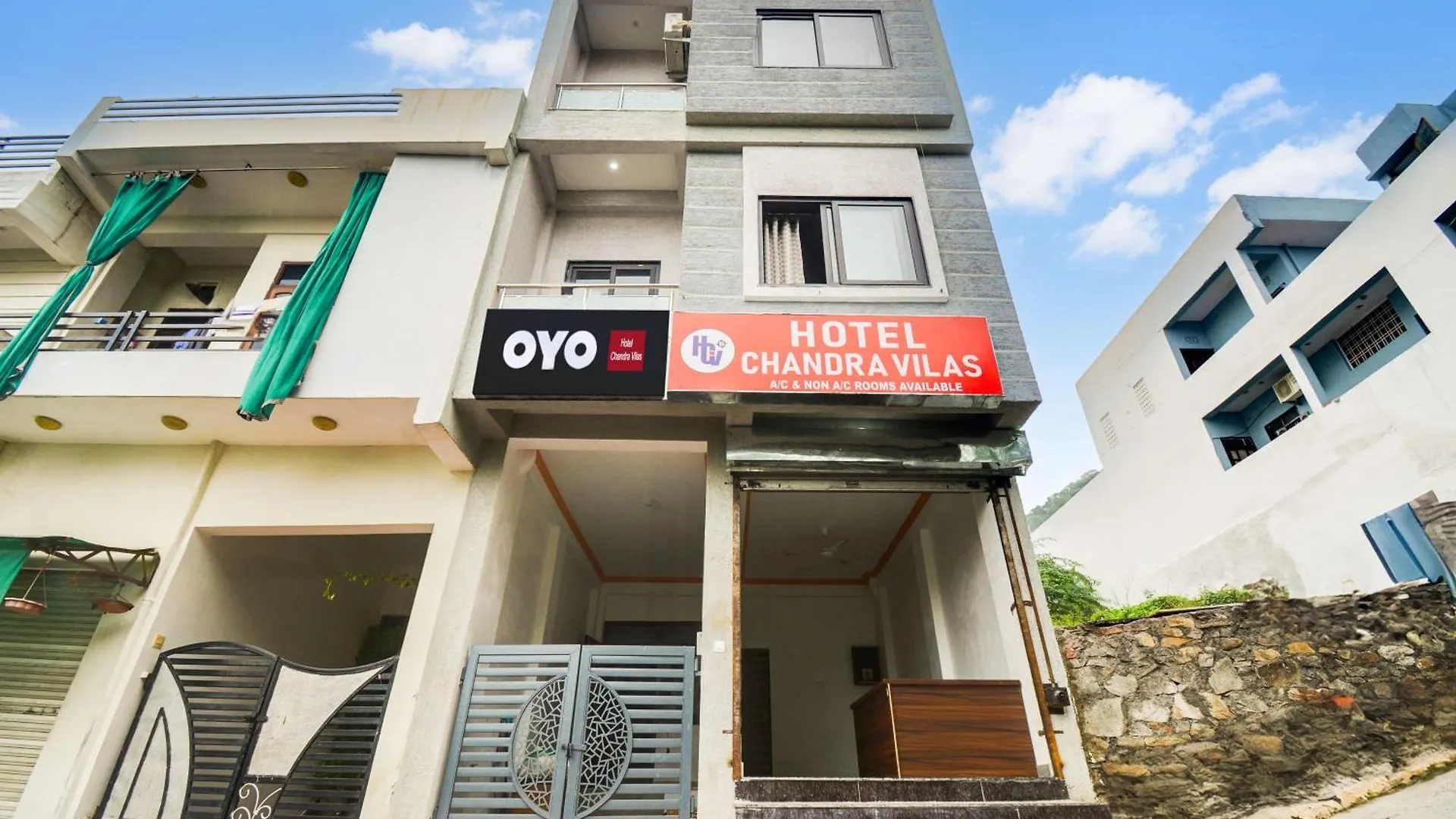 Hotel O Chandra Vilas Udaipur